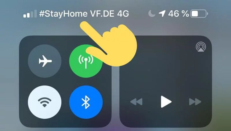 Na telefonech iPhone je možné vidět "StayHome" místo názvu operátora